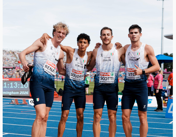 4x400 metri staffetta atletica